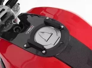 Ducati Monster 1100 Evo (2011-2013) Tank ring Lock it