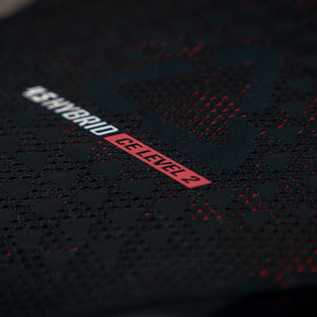 BUZER LEATT 4.5 HYBRID BLACK (172-184CM) L/XL