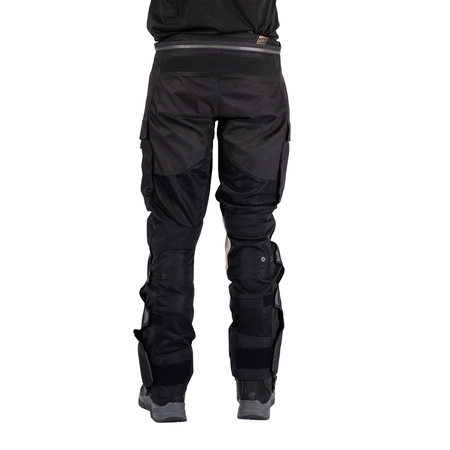 SPODNIE MOTOCYKLOWE TEKSTYLNE LEATT ADV FLOWTOUR 5.5 STEALTH BLACK GREY S