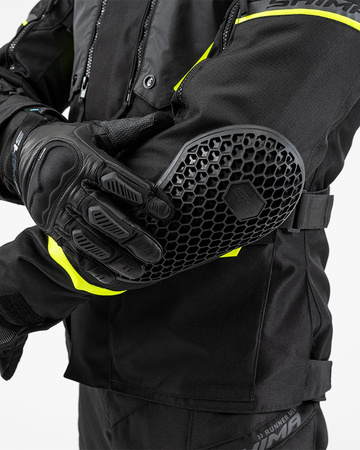 RUNNER MEN JKT BLK XXL