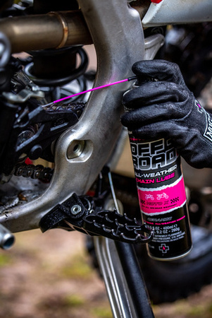 Muc-Off 20452 - Smar offroad na zmienne warunki pogodowe, baza ceramiczna - 400ml - Off-Road All-Weather Chain Lube